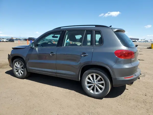 WVGBV7AX6HK046412 2017 VOLKSWAGEN TIGUAN - Image 2