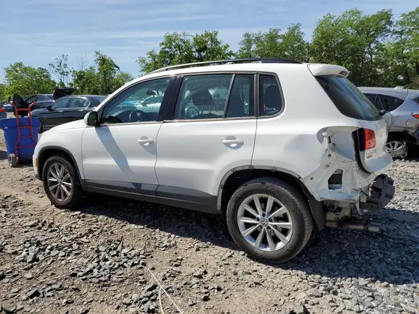 WVGBV7AX6HK049164 2017 VOLKSWAGEN TIGUAN - Image 2