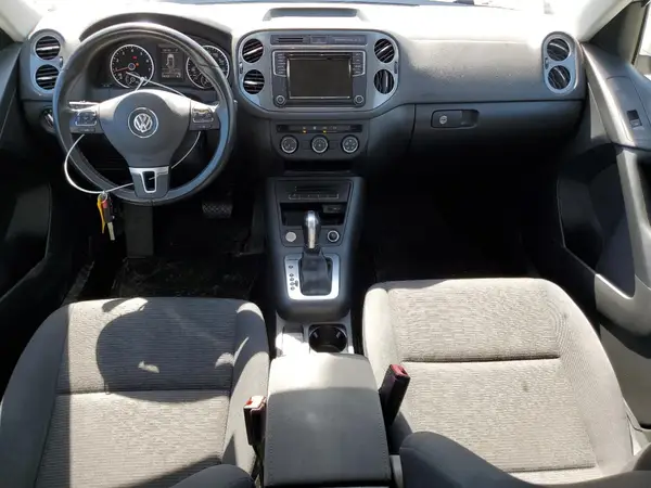 WVGBV7AX6HK049164 2017 VOLKSWAGEN TIGUAN - Image 8