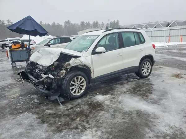 WVGBV7AX6HK051724 2017 VOLKSWAGEN TIGUAN - Image 1