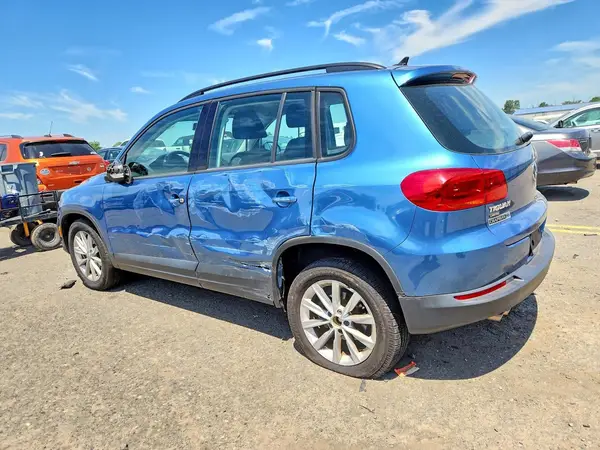 WVGBV7AX6HK052257 2017 VOLKSWAGEN TIGUAN - Image 2