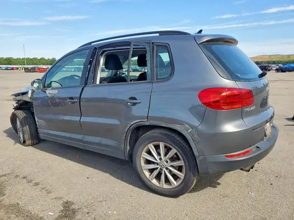 WVGBV7AX6HK052288 2017 VOLKSWAGEN TIGUAN - Image 2