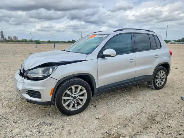WVGBV7AX6HK052677 2017 VOLKSWAGEN TIGUAN - Image 1