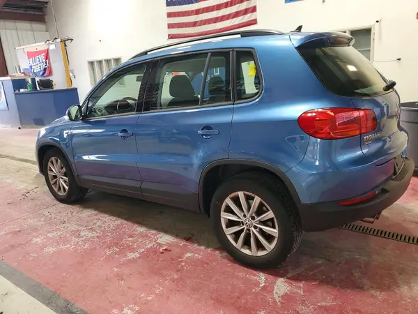 WVGBV7AX6HK054297 2017 VOLKSWAGEN TIGUAN - Image 2