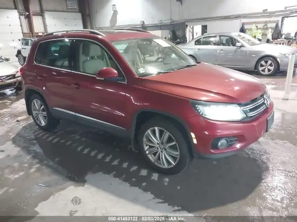 WVGBV7AX7GW048189 2016 VOLKSWAGEN TIGUAN - Image 1