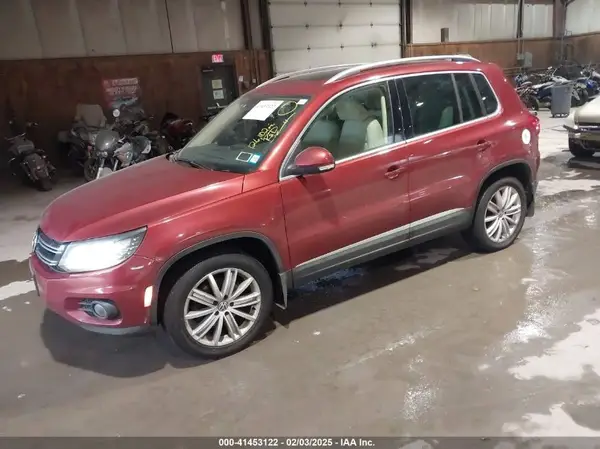 WVGBV7AX7GW048189 2016 VOLKSWAGEN TIGUAN - Image 2