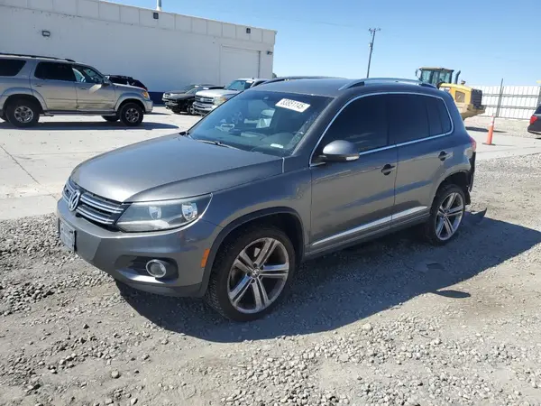 WVGBV7AX7GW054851 2016 VOLKSWAGEN TIGUAN - Image 1