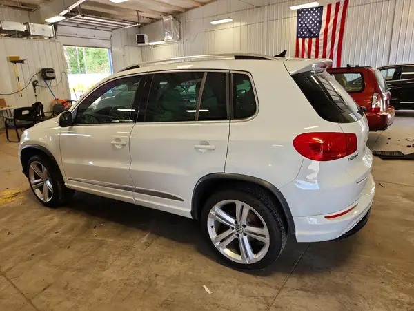 WVGBV7AX7GW094119 2016 VOLKSWAGEN TIGUAN - Image 2