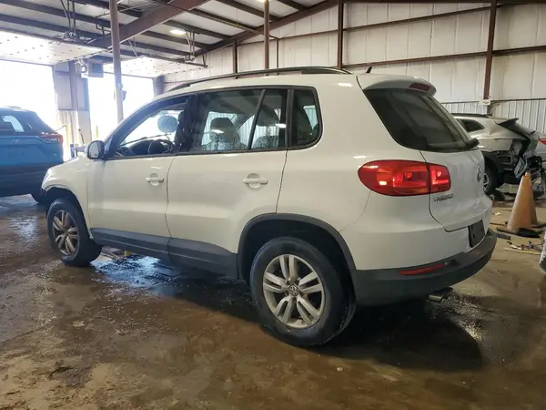 WVGBV7AX7GW525610 2016 VOLKSWAGEN TIGUAN - Image 2