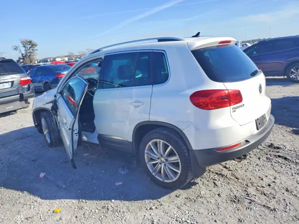 WVGBV7AX7GW527132 2016 VOLKSWAGEN TIGUAN - Image 2
