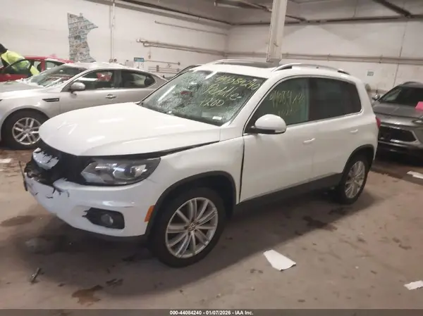 WVGBV7AX7GW543282 2016 VOLKSWAGEN TIGUAN - Image 2