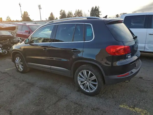 WVGBV7AX7GW577349 2016 VOLKSWAGEN TIGUAN - Image 2