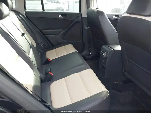 WVGBV7AX7GW582700 2016 VOLKSWAGEN TIGUAN - Image 8