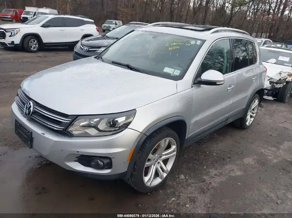 WVGBV7AX7GW594023 2016 VOLKSWAGEN TIGUAN - Image 2