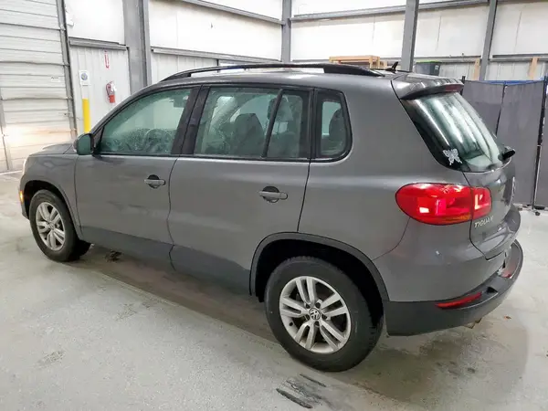 WVGBV7AX7GW608731 2016 VOLKSWAGEN TIGUAN - Image 2
