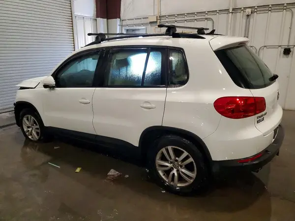 WVGBV7AX7HK001060 2017 VOLKSWAGEN TIGUAN - Image 2