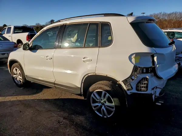 WVGBV7AX7HK005948 2017 VOLKSWAGEN TIGUAN - Image 2