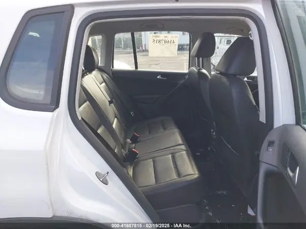 WVGBV7AX7HK013242 2017 VOLKSWAGEN TIGUAN - Image 8