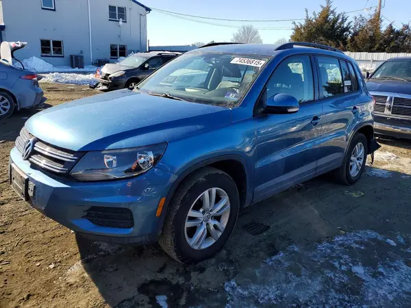 WVGBV7AX7HK027142 2017 VOLKSWAGEN TIGUAN - Image 1