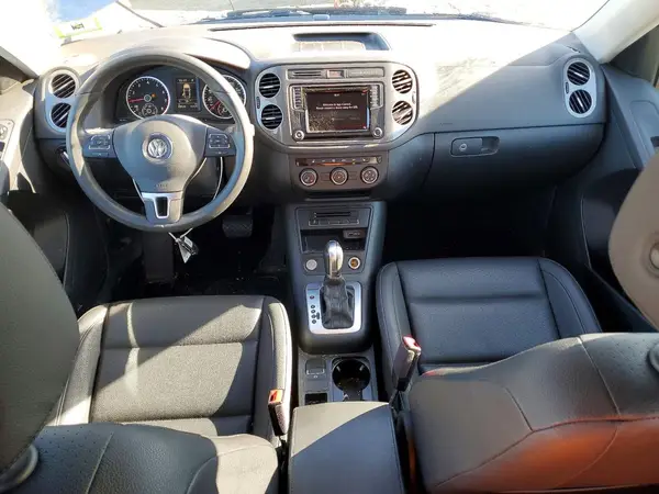WVGBV7AX7HK027142 2017 VOLKSWAGEN TIGUAN - Image 8