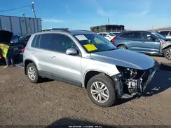 WVGBV7AX7HK030378 2017 VOLKSWAGEN TIGUAN