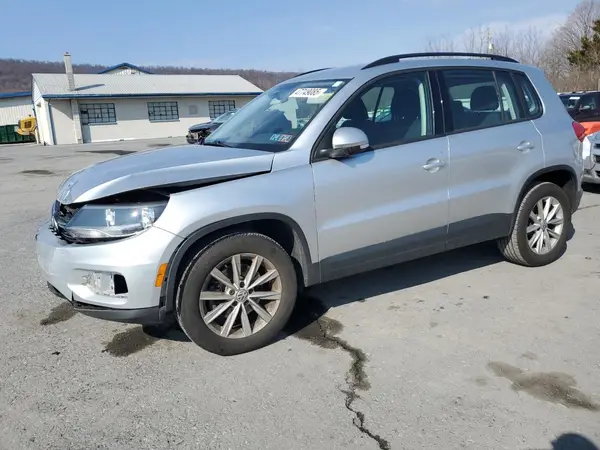 WVGBV7AX7HK043406 2017 VOLKSWAGEN TIGUAN - Image 1