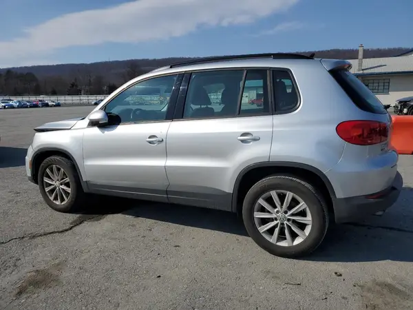 WVGBV7AX7HK043406 2017 VOLKSWAGEN TIGUAN - Image 2