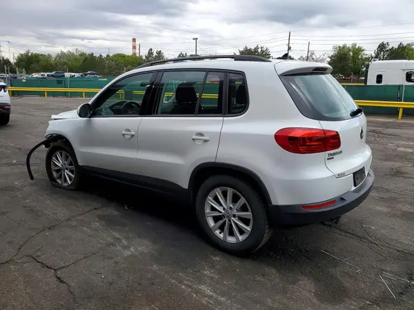 WVGBV7AX7HK045513 2017 VOLKSWAGEN TIGUAN - Image 2