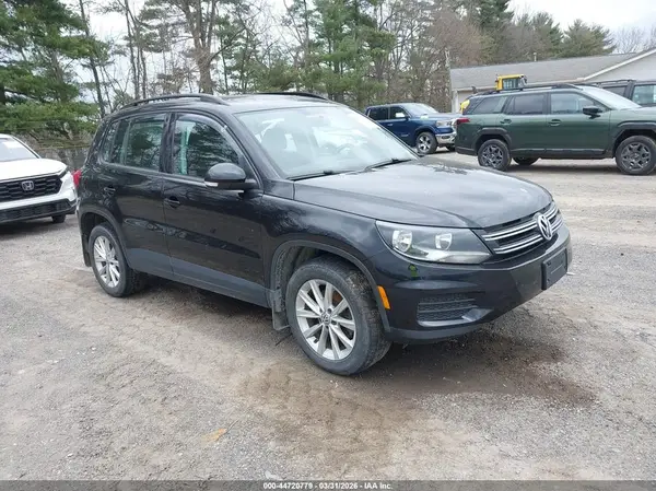 WVGBV7AX7HK045835 2017 VOLKSWAGEN TIGUAN - Image 1