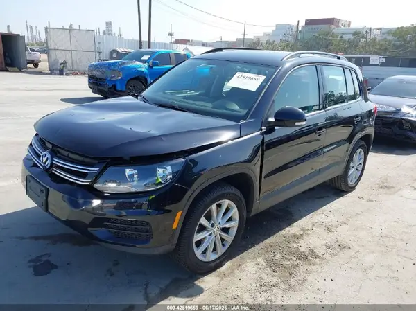 WVGBV7AX7HK049738 2017 VOLKSWAGEN TIGUAN - Image 2