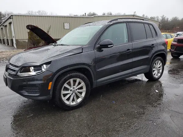 WVGBV7AX7HK050212 2017 VOLKSWAGEN TIGUAN - Image 1