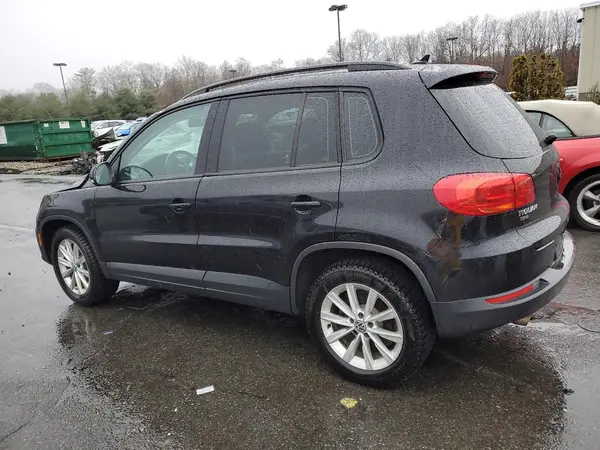 WVGBV7AX7HK050212 2017 VOLKSWAGEN TIGUAN - Image 2