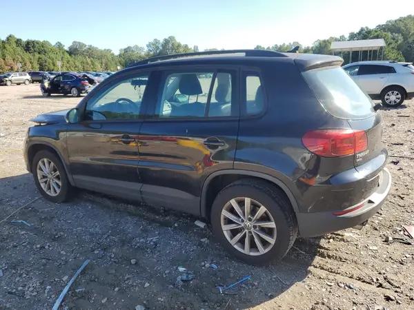 WVGBV7AX7HK050243 2017 VOLKSWAGEN TIGUAN - Image 2