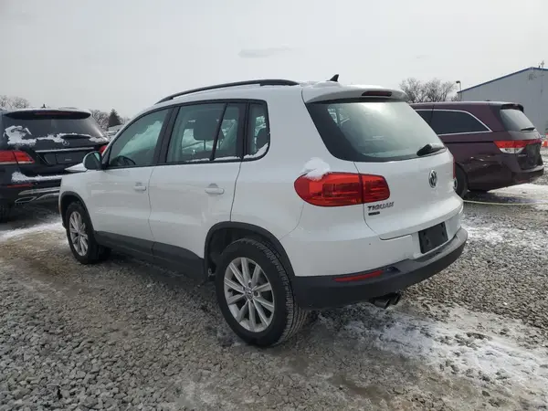 WVGBV7AX7HK051845 2017 VOLKSWAGEN TIGUAN - Image 2