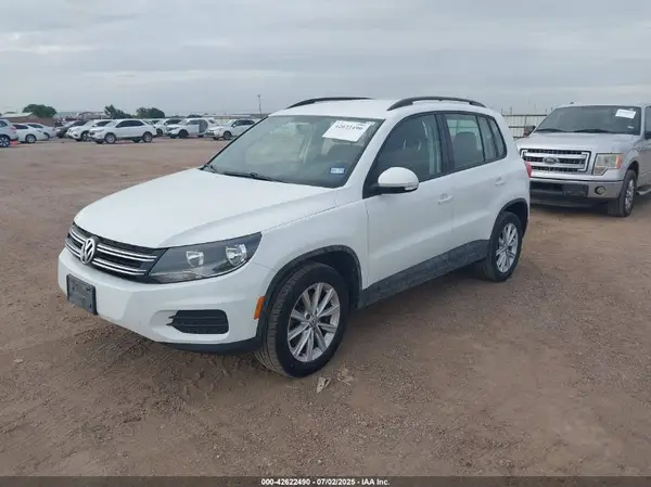 WVGBV7AX7HK053000 2017 VOLKSWAGEN TIGUAN - Image 2