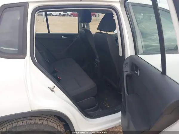 WVGBV7AX7HK053000 2017 VOLKSWAGEN TIGUAN - Image 8