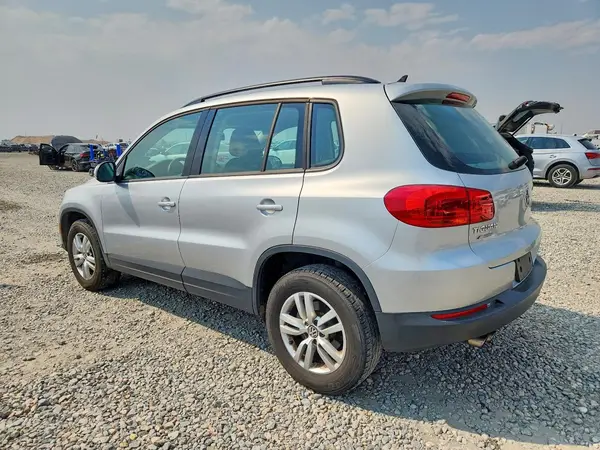 WVGBV7AX7HW501616 2017 VOLKSWAGEN TIGUAN - Image 2