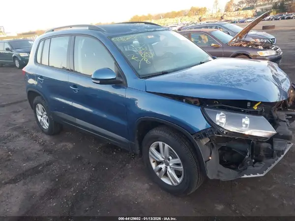 WVGBV7AX7HW509716 2017 VOLKSWAGEN TIGUAN - Image 1