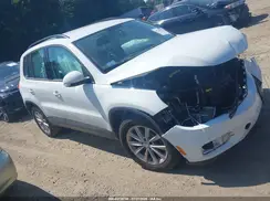 WVGBV7AX7JK001615 2018 VOLKSWAGEN TIGUAN