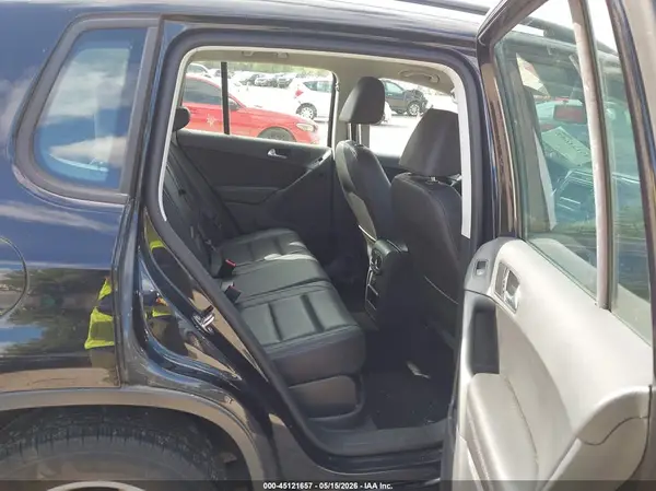WVGBV7AX8GK000210 2016 VOLKSWAGEN TIGUAN - Image 8