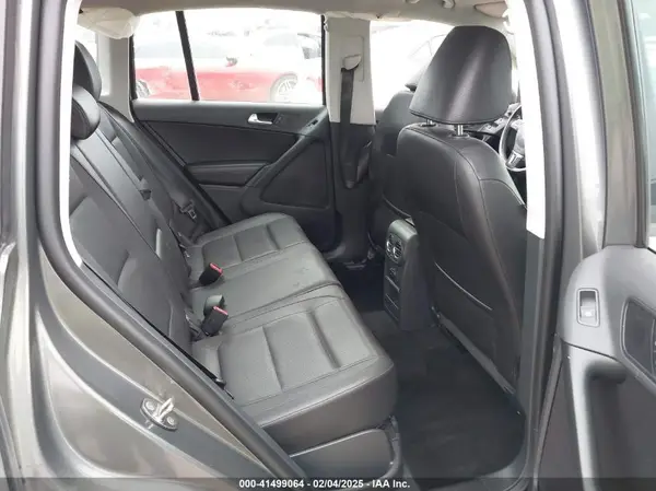 WVGBV7AX8GW002743 2016 VOLKSWAGEN TIGUAN - Image 8