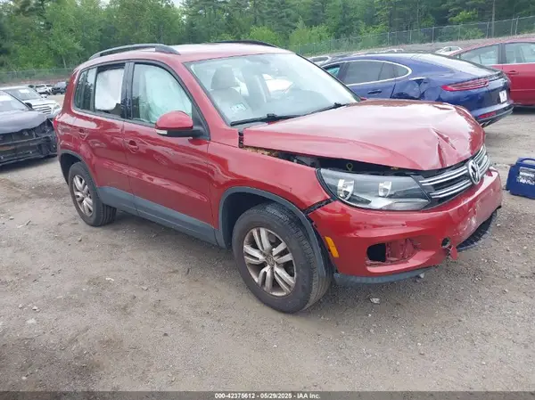 WVGBV7AX8GW003889 2016 VOLKSWAGEN TIGUAN - Image 1