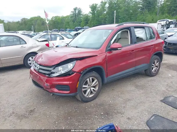 WVGBV7AX8GW003889 2016 VOLKSWAGEN TIGUAN - Image 2