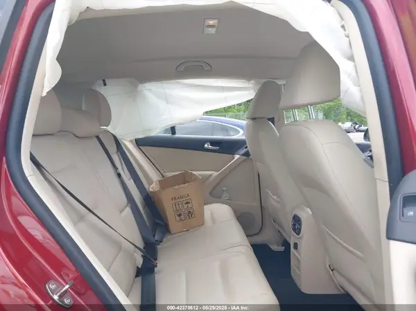 WVGBV7AX8GW003889 2016 VOLKSWAGEN TIGUAN - Image 8