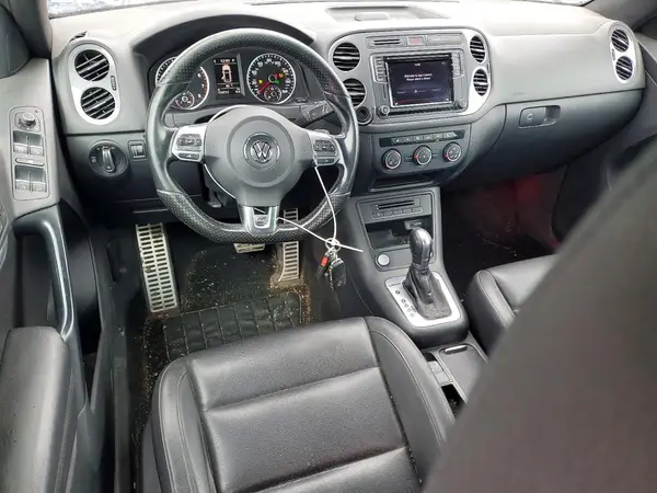 WVGBV7AX8GW007246 2016 VOLKSWAGEN TIGUAN - Image 8