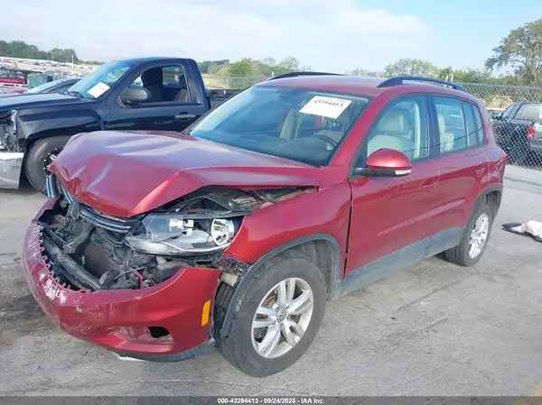 WVGBV7AX8GW020661 2016 VOLKSWAGEN TIGUAN - Image 2