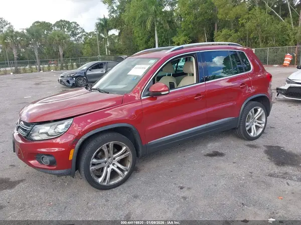 WVGBV7AX8GW039548 2016 VOLKSWAGEN TIGUAN - Image 2