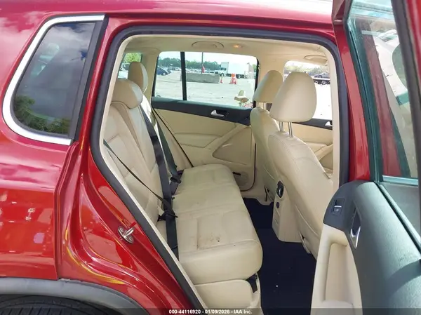 WVGBV7AX8GW039548 2016 VOLKSWAGEN TIGUAN - Image 8