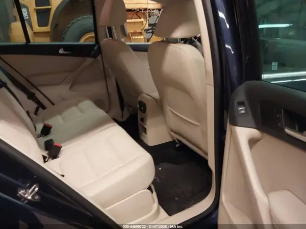 WVGBV7AX8GW527849 2016 VOLKSWAGEN TIGUAN - Image 8