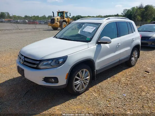 WVGBV7AX8GW529181 2016 VOLKSWAGEN TIGUAN - Image 2